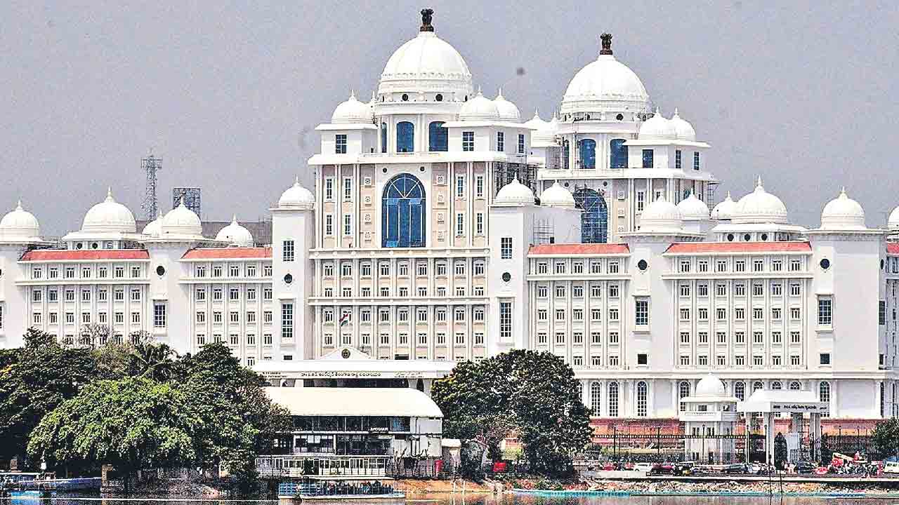 గొంతెండుతున్న సచివాలయం!