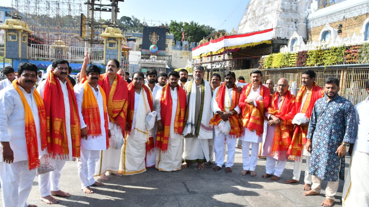 Tirumala | తిరుమలను దర్శించుకున్న బీఆర్‌ఎస్‌ ఎమ్మెల్యే, ఎమ్మెల్సీలు
