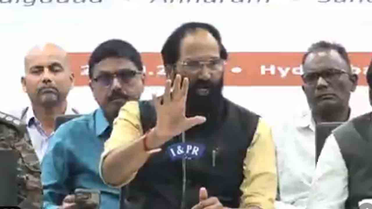 Uttam Kumar Reddy | బ్యారేజెస్‌ రిహాబిలిటేషన్ చెబుతున్నట్టు నీళ్లు ఎత్తిపోయలేం : మంత్రి ఉత్తమ్‌ కుమార్‌ రెడ్డి