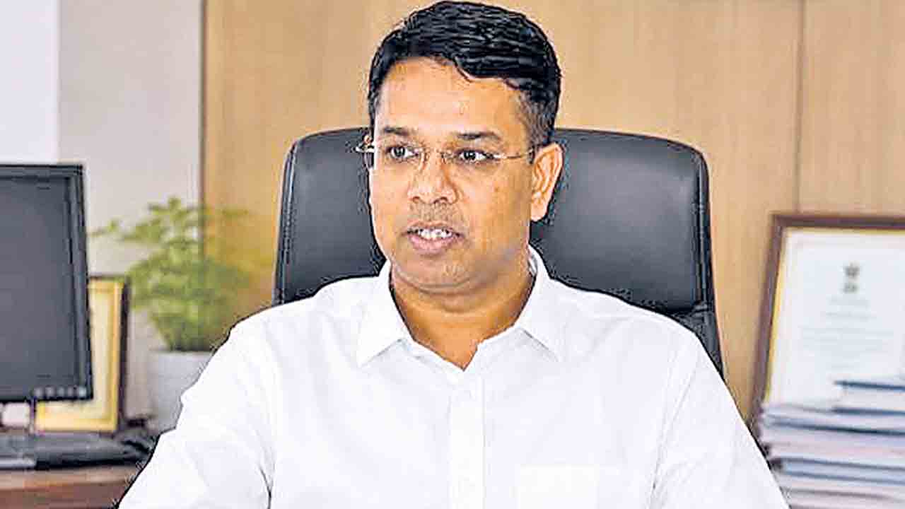 విద్యుత్తు శాఖ స్పెషల్‌ సీఎస్‌గా వికాస్‌రాజ్‌