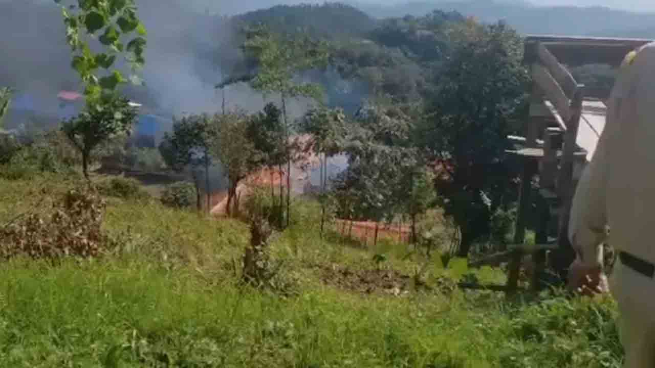 Violence In Manipur | మణిపూర్‌లో కొనసాగుతున్న హింస.. ఐదుగురు మృతి, పలు ఇళ్లకు నిప్పు