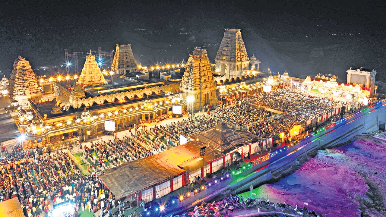 మన దేవుడు.. మన గుర్తింపు..