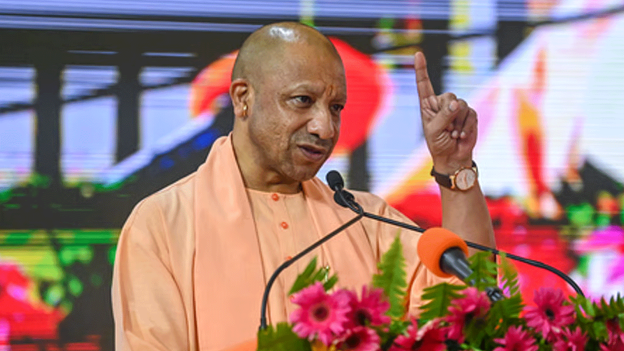 Yogi Adityanath | నేను రెడీ, అఖిలేష్ రెడీనా.. యూపీ సీఎం యోగీ అదిత్య‌నాథ్‌ ప్ర‌తి స‌వాల్‌