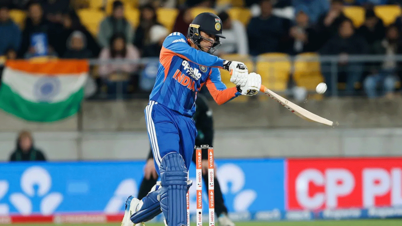 NZvIND: అభిషేక్‌, సూర్య‌వంశీ ప‌వ‌ర్ హిట్టింగ్‌.. ప‌వ‌ర్‌ప్లేలో 118/0