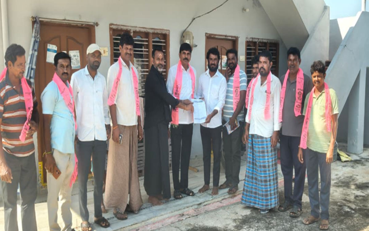 ‘గ్రాడ్యూయేట్‌ ఎమ్మెల్సీ ఎన్నికల్లో బీఆర్ఎస్‌కు మద్దతు ఇవ్వాలి’