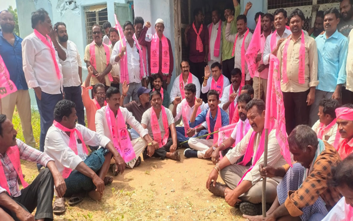 'నీటి పారుదలశాఖ మంత్రిగా ఉత్తమ్కుమార్ రెడ్డి విఫలం'