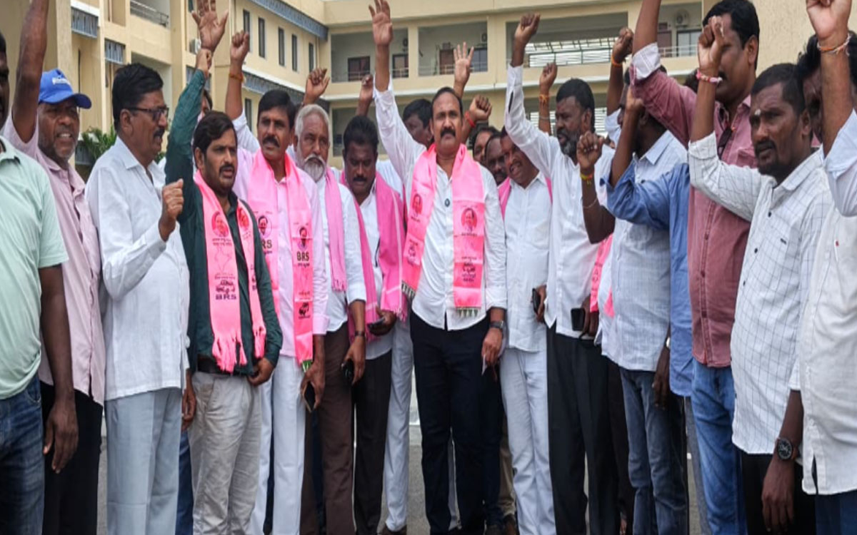 'కోదాడ నియోజకవర్గంలోని మండలాలను కరువు మండలాలుగా ప్రకటించాలి'