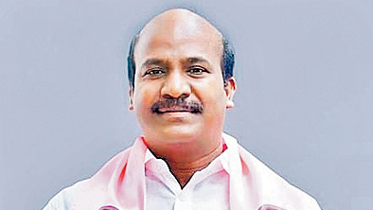 దమ్ముంటే ఆంధ్రాపై దండయాత్ర చేయ్‌!
