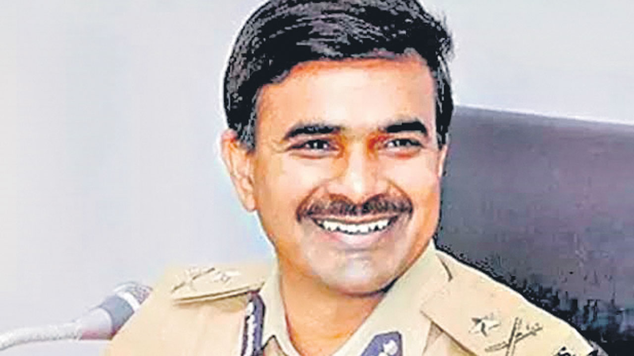 పోలీస్‌ సూల్‌కు రూ.2 కోట్ల విరాళం: డీజీపీ