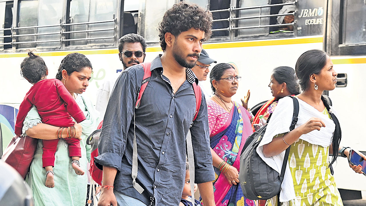ఆర్టీసీ ‘దసరా’ దోపిడీ!