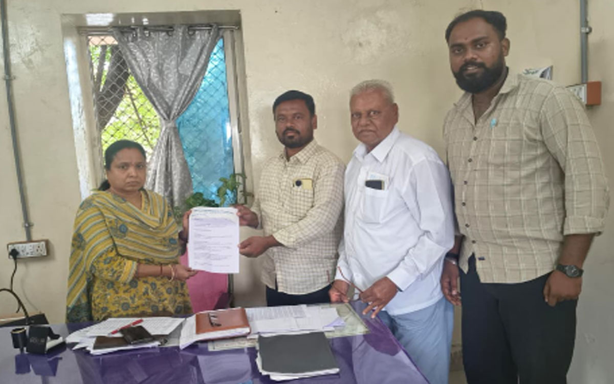 ‘దాసరి నెమలిపూర్ మీదుగా చెర్కుపల్లి వరకు బస్సు నడపాలి’
