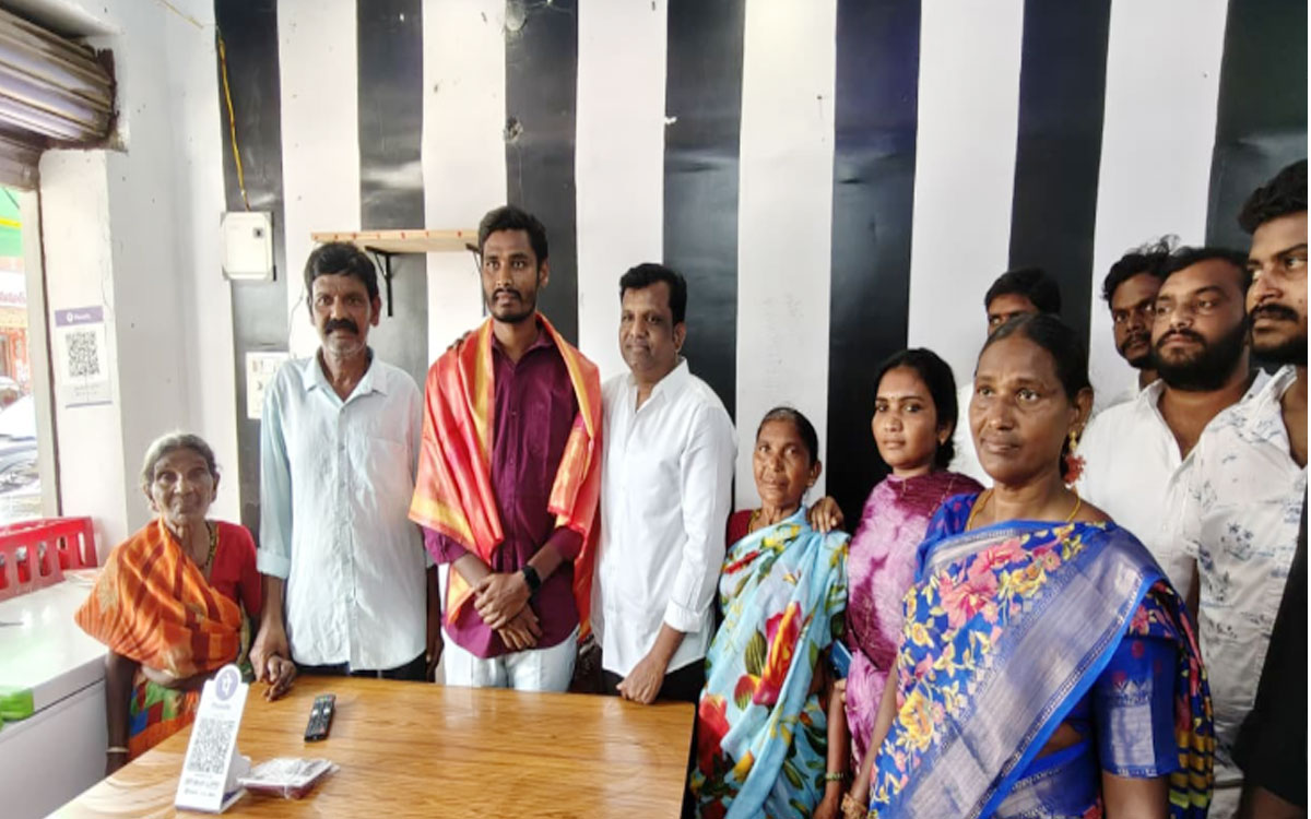 యువత స్వయం ఉపాధితో రాణించాలి : మాజీ ఎమ్మెల్యే గాదరి కిశోర్‌కుమార్