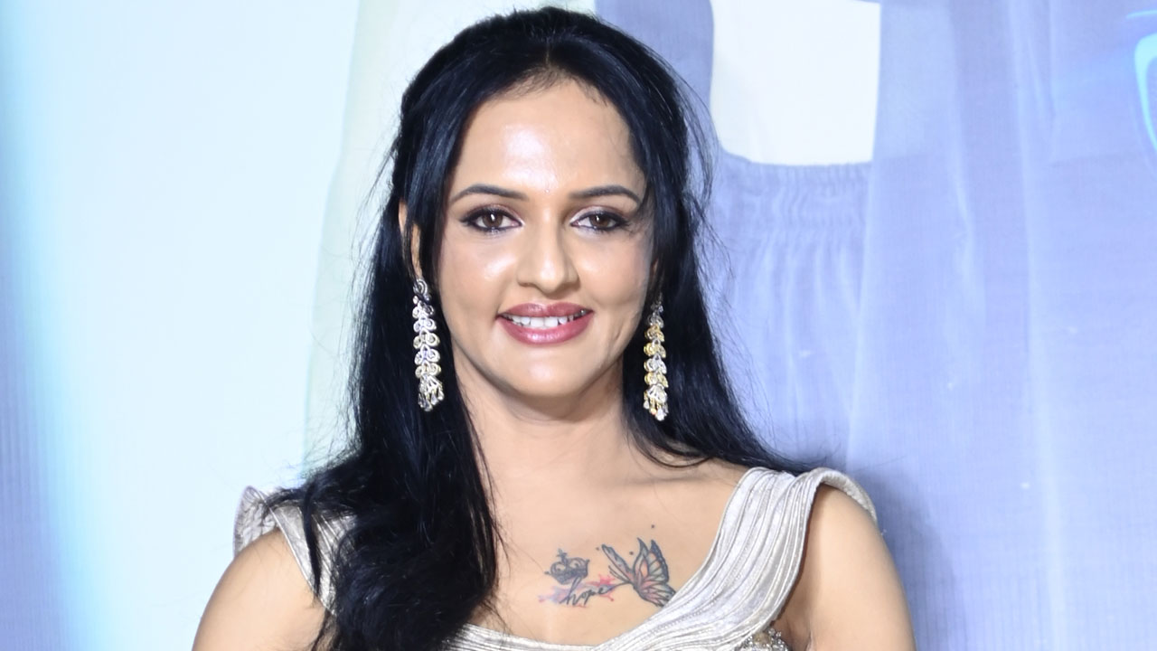 ప్రత్యేక శక్తులున్న స్త్రీ కథ
