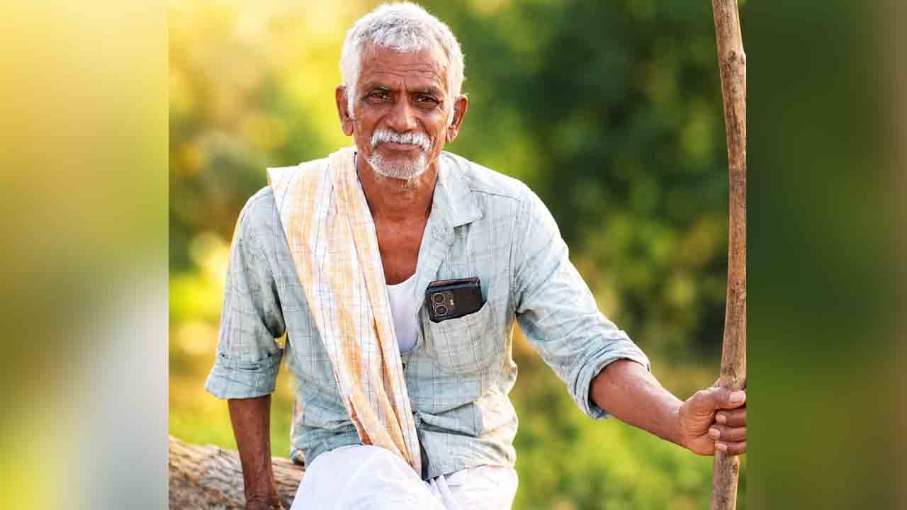 Commits suicide | మెదక్‌ జిల్లాలో ఉరి వేసుకుని వ్యక్తి ఆత్మహత్య