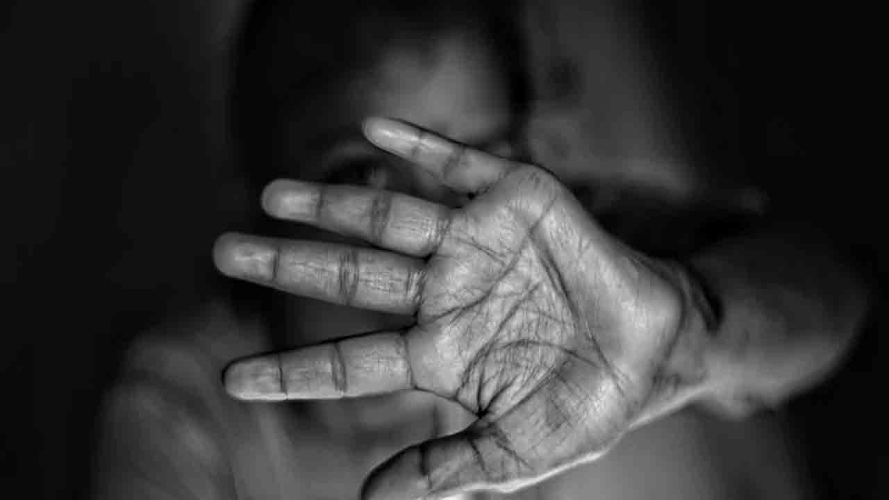 Anantapur School Attack | తరగతి గదిలో నెత్తురుటేరులు.. వెండితెరపై చూపిస్తున్న హింసే పిల్ల‌ల నేరాలకు బాటలు వేస్తోందా?
