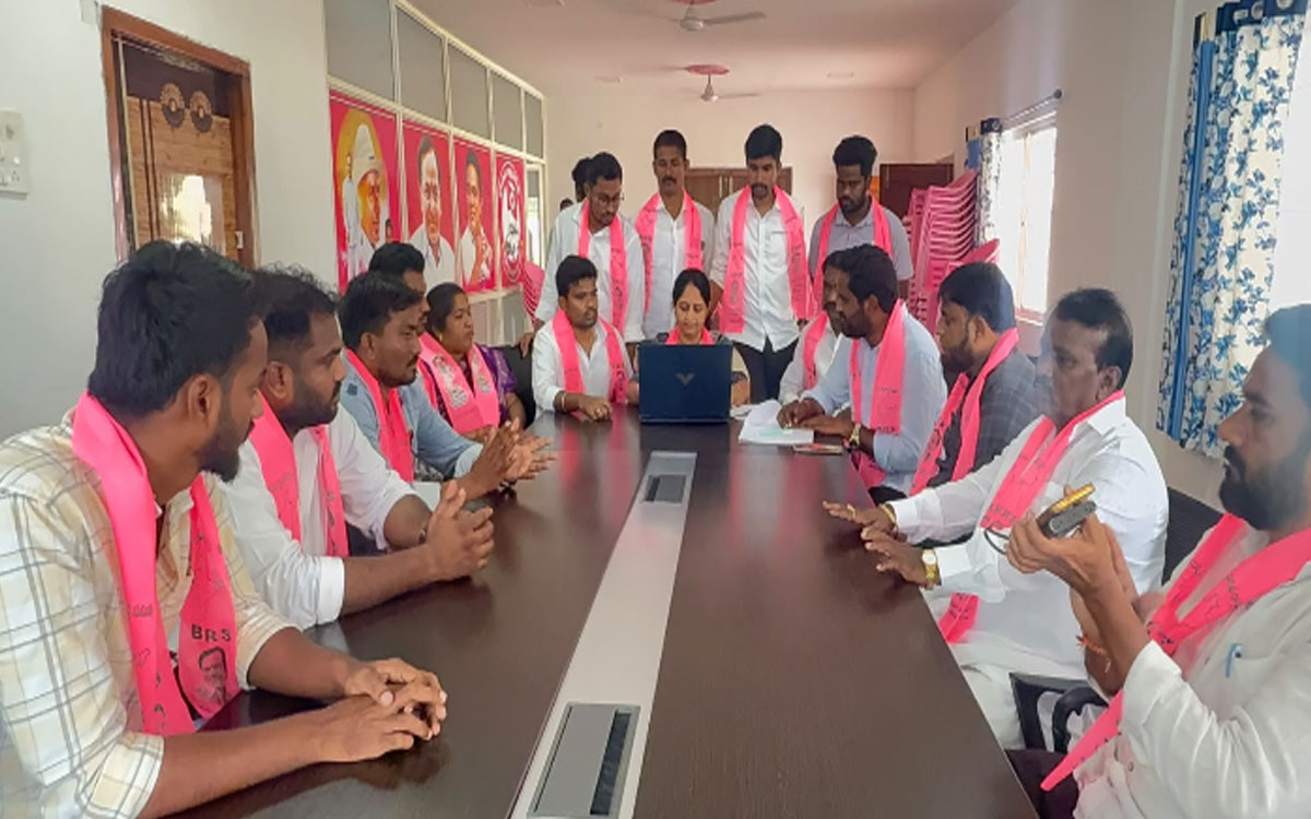 ‘పట్టభద్రుల ఎమ్మెల్సీ ఓటు కోసం నమోదు చేసుకోండి’