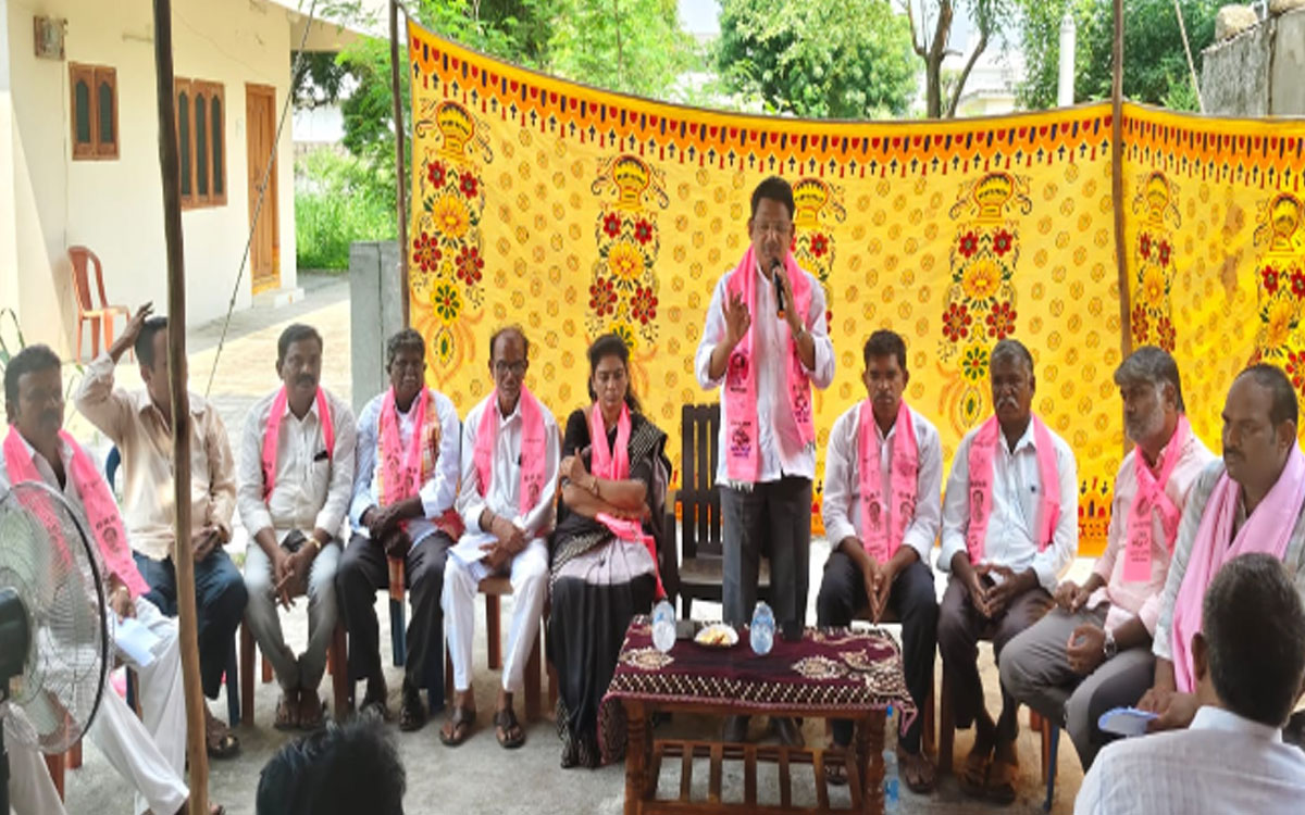 ‘నిరుద్యోగులు, ఉద్యోగులను మోసం చేసిన కాంగ్రెస్’