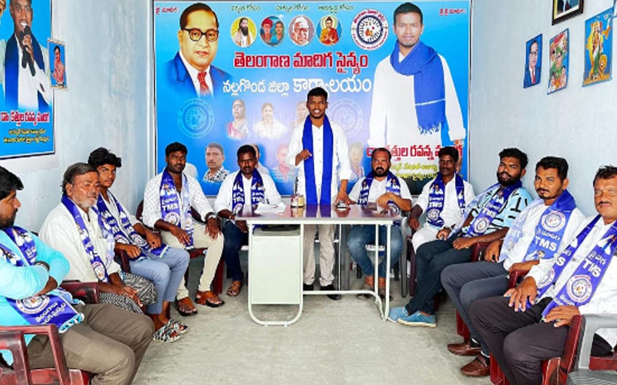 ‘పెండింగ్ స్కాలర్‌షిప్‌లు వెంటనే విడుదల చేయాలి’