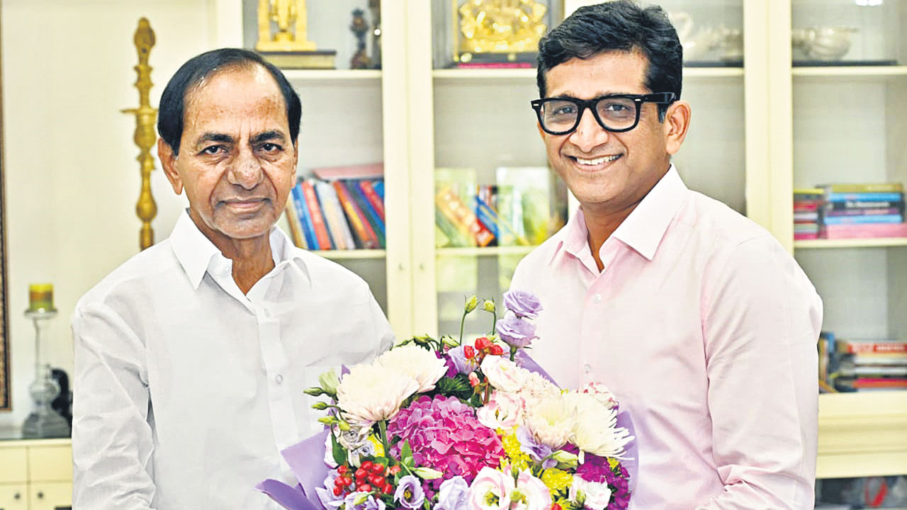 జన్మదిన శుభాకాంక్షలు తెలిపిన కేసీఆర్‌