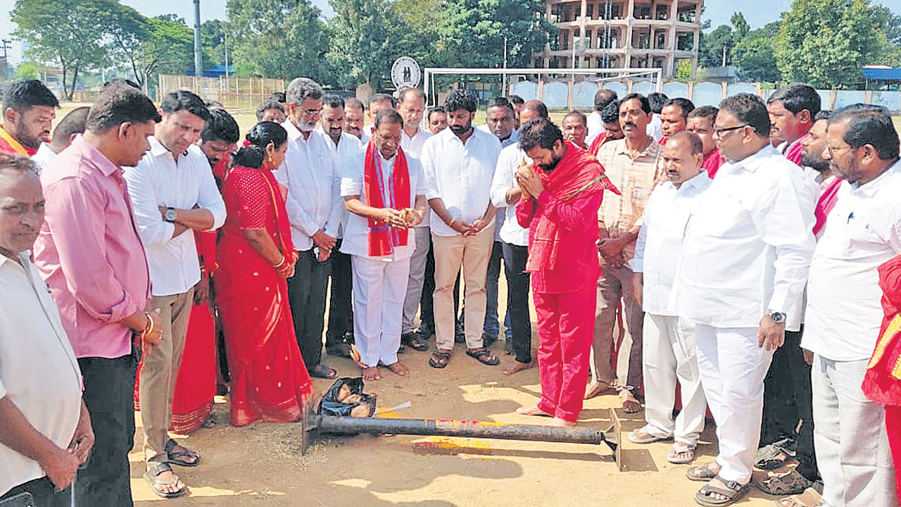 రేపే సింగరేణి కార్మిక గర్జన