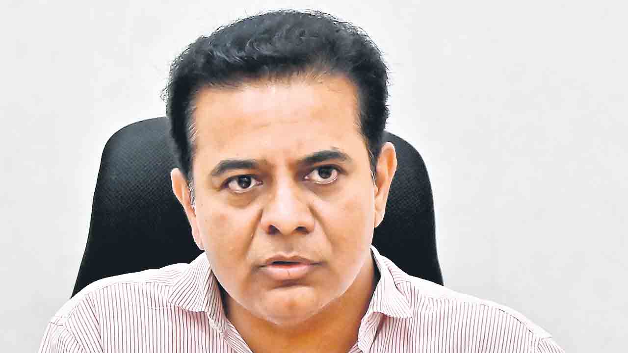 పసి ప్రాణాలు పోతే ఎలుకలపై నిందలా?.. ఎవరి కోసం ఈ తప్పుడు రిపోర్టులు? : కేటీఆర్‌