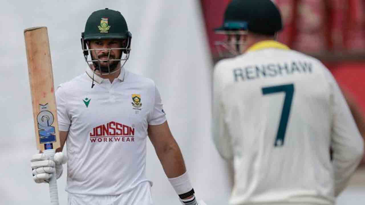 SA vs AUS | ఒకే ఓవర్లో హేజిల్‌వుడ్‌కు డబుల్ వికెట్.. పోరాడుతున్న మర్క్‌రమ్..!