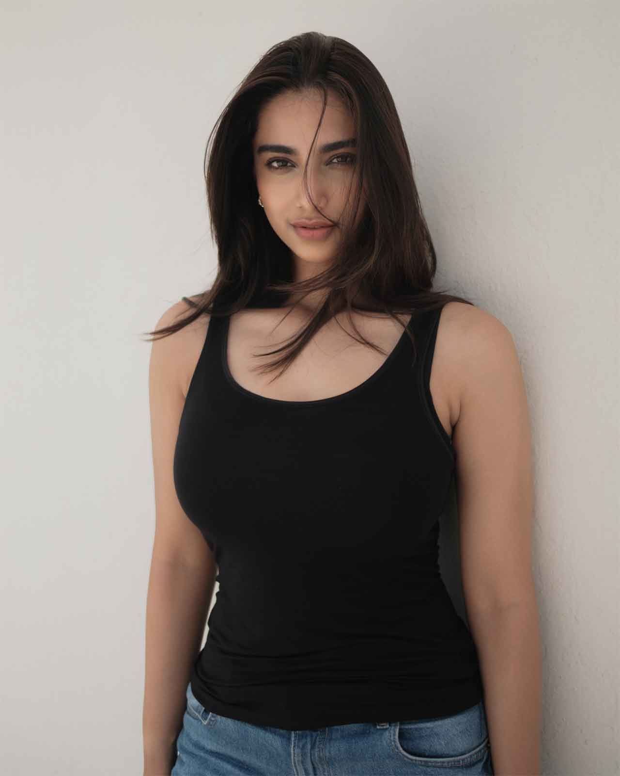 Meenakshi Chadhuary7