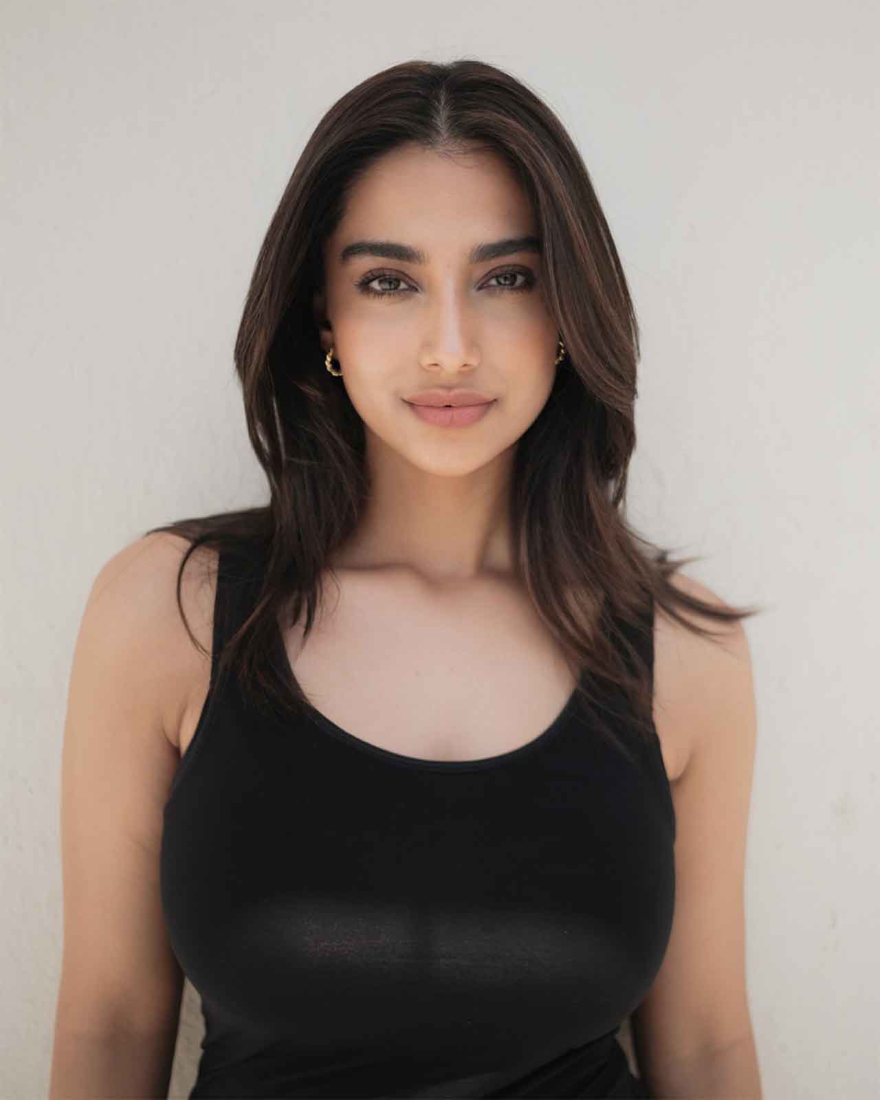 Meenakshi Chadhuary8