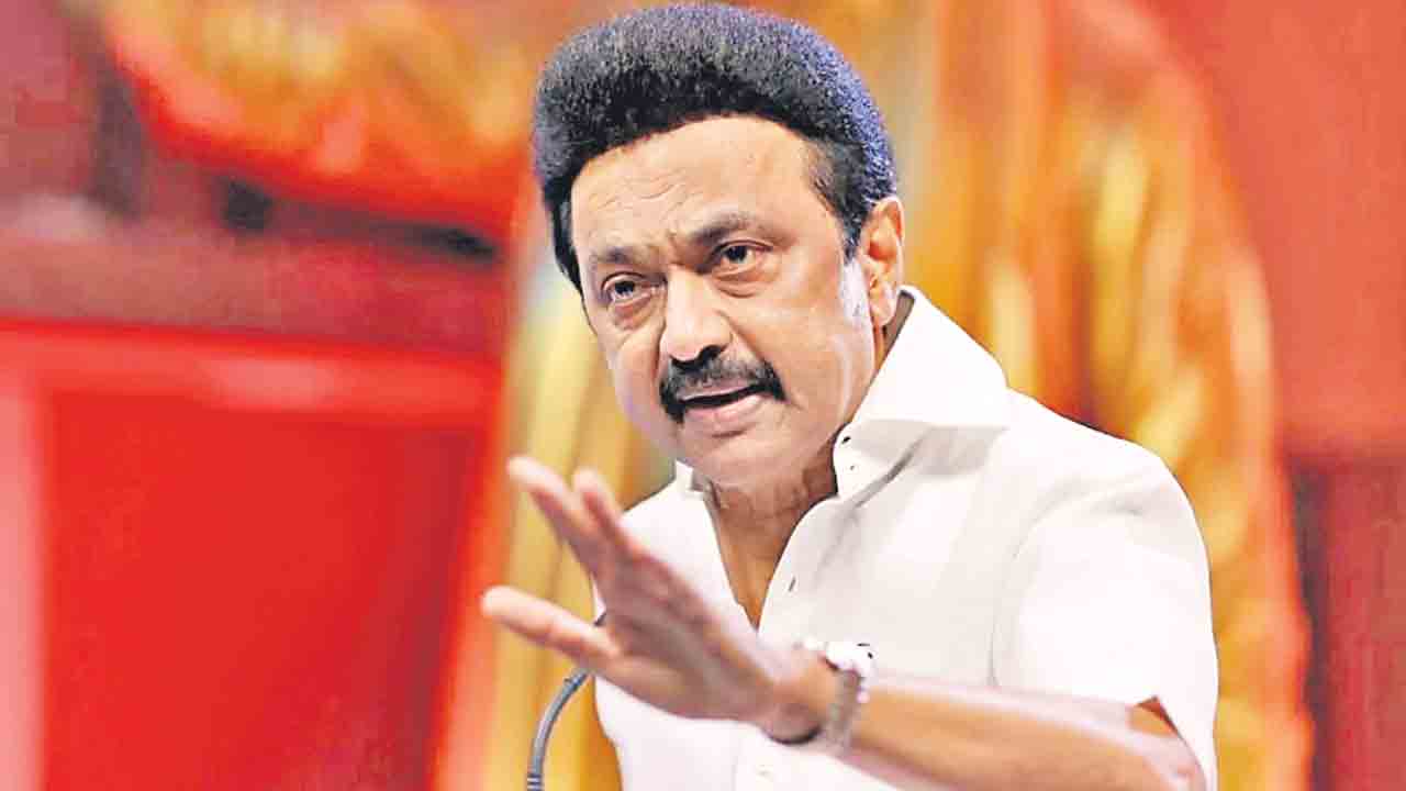ఎమర్జెన్సీ కంటే దారుణ పరిస్థితులు.. ఢిల్లీ నిర్బంధాలపై ఏకమైన విపక్షాలు