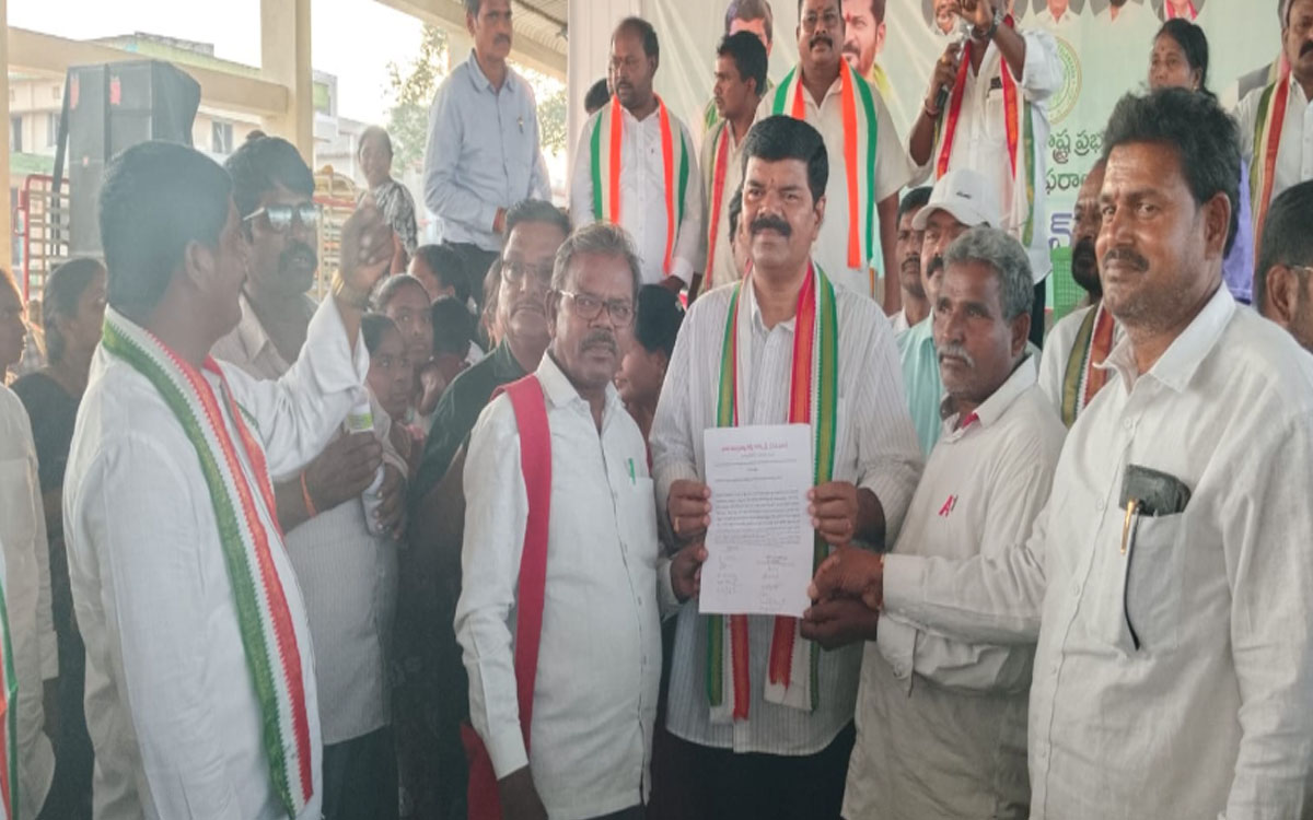 ‘కరకట్ట నిర్మాణం వల్ల బూర్గంపాడుకు అపార నష్టం’