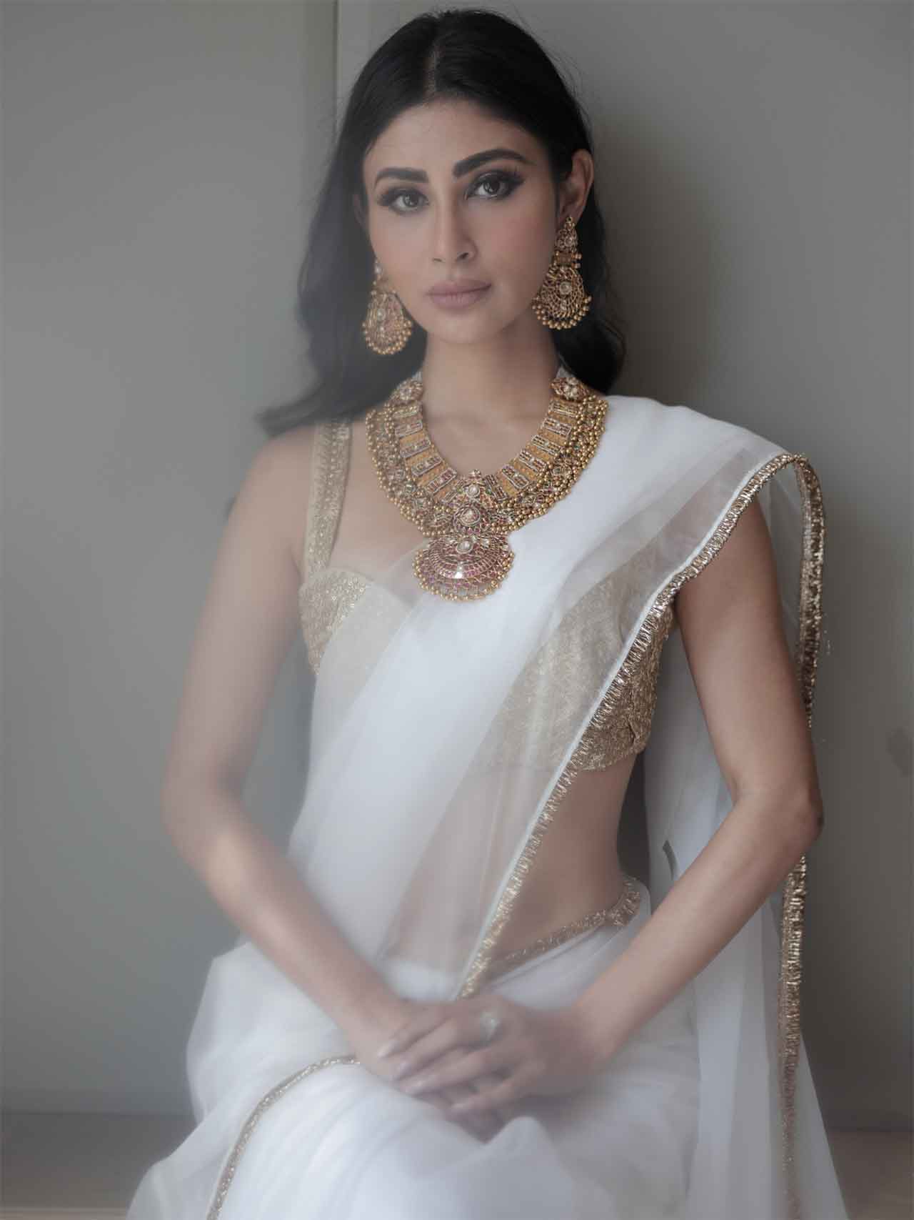 Mouni Roy9