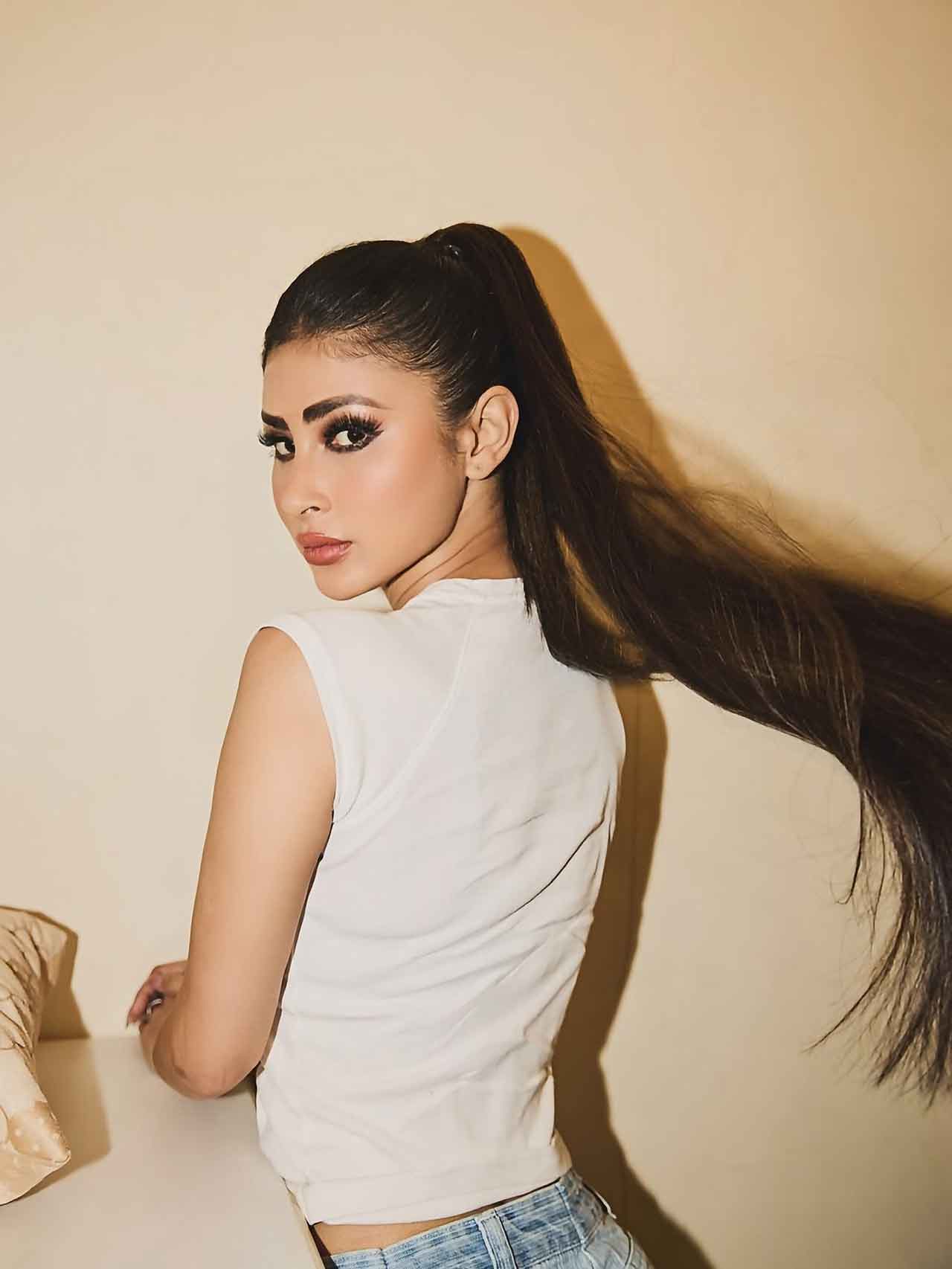 Mouni Roy13
