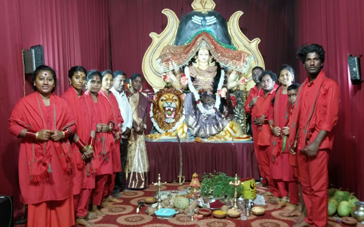 ‘యువత చెడు మార్గాలను వదిలి భక్తి మార్గంలో నడవాలి’
