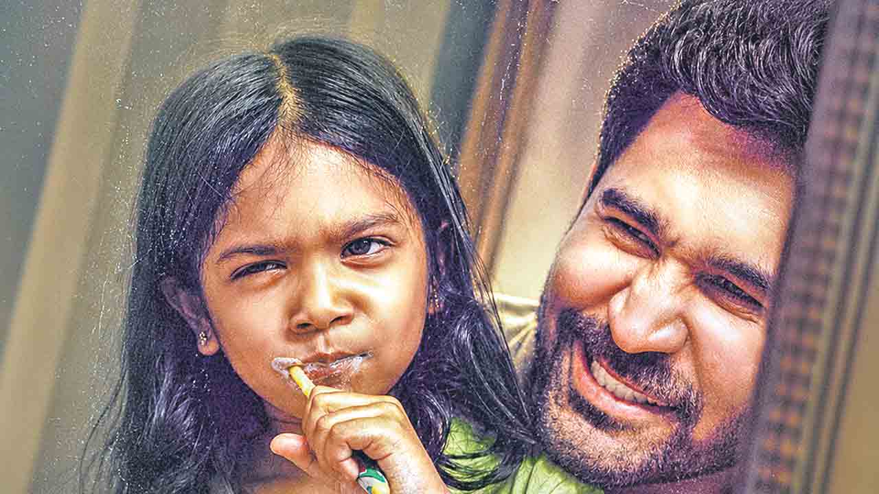 ప్రేమానురాగాల నాన్న కుట్టి