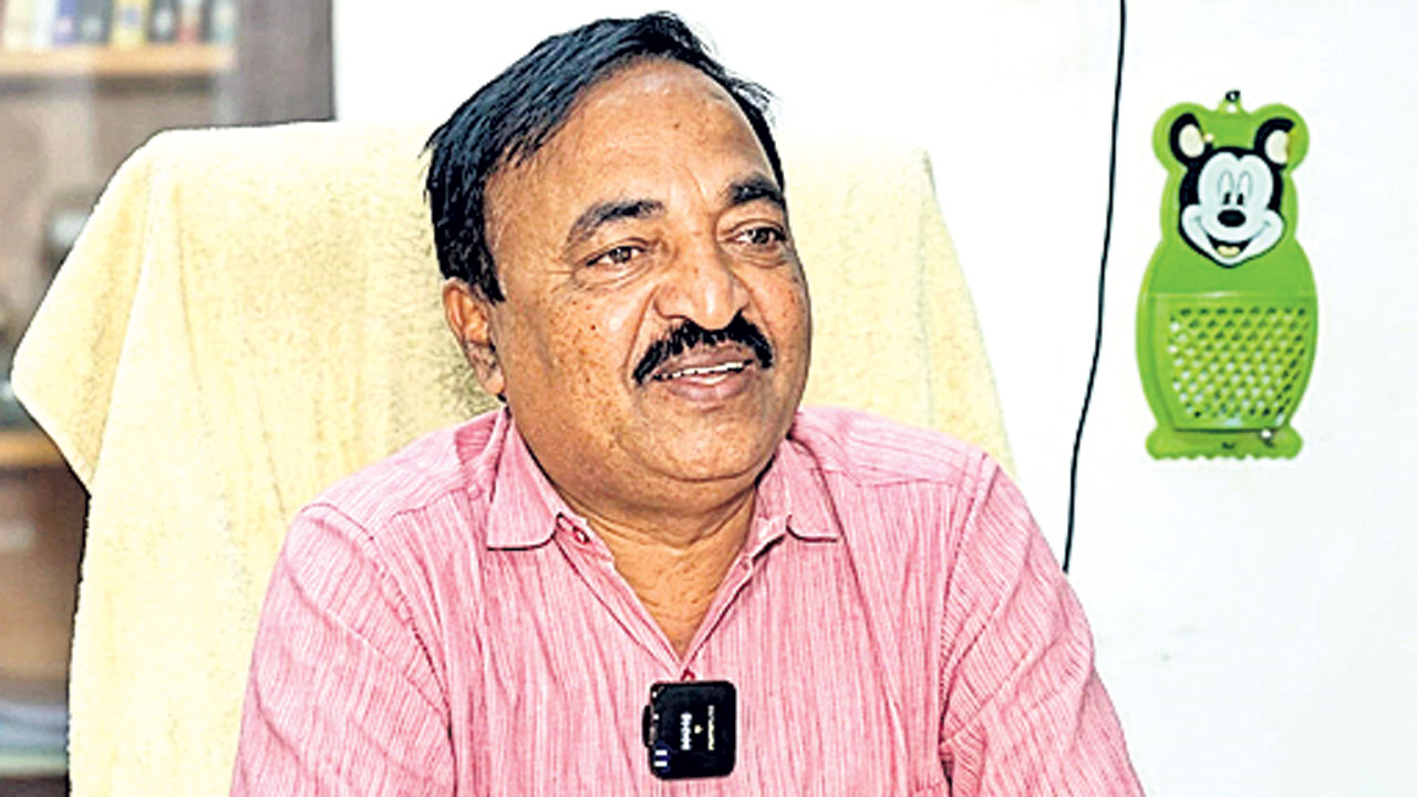 20 ఫీట్ల నిబంధనపై ఉద్యమ బాట