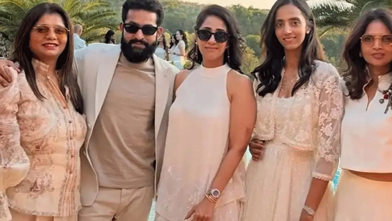 NTR | ఒకే సమయంలో యూరప్ ట్రిప్ ప్లాన్ చేసిన‌ స్టార్ హీరోహీరోయిన్లు.. ఇటలీలో తారక్,స్పెయిన్‌లో ఆలియా!
