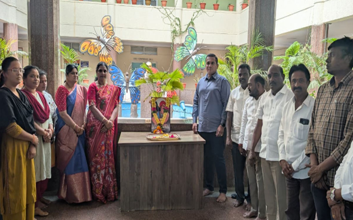 ‘ప్రజా వీరుడు పండుగ సాయన్న’