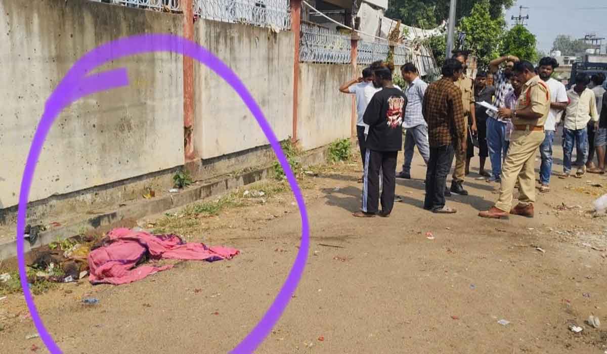 Nizamabad | నిజామాబాద్‌ జిల్లా కేంద్రంలో భారీ పేలుడు.. చెత్త కుప్పలో పేలుడు దాటికి తునా తునక లైన మహిళా శరీరం