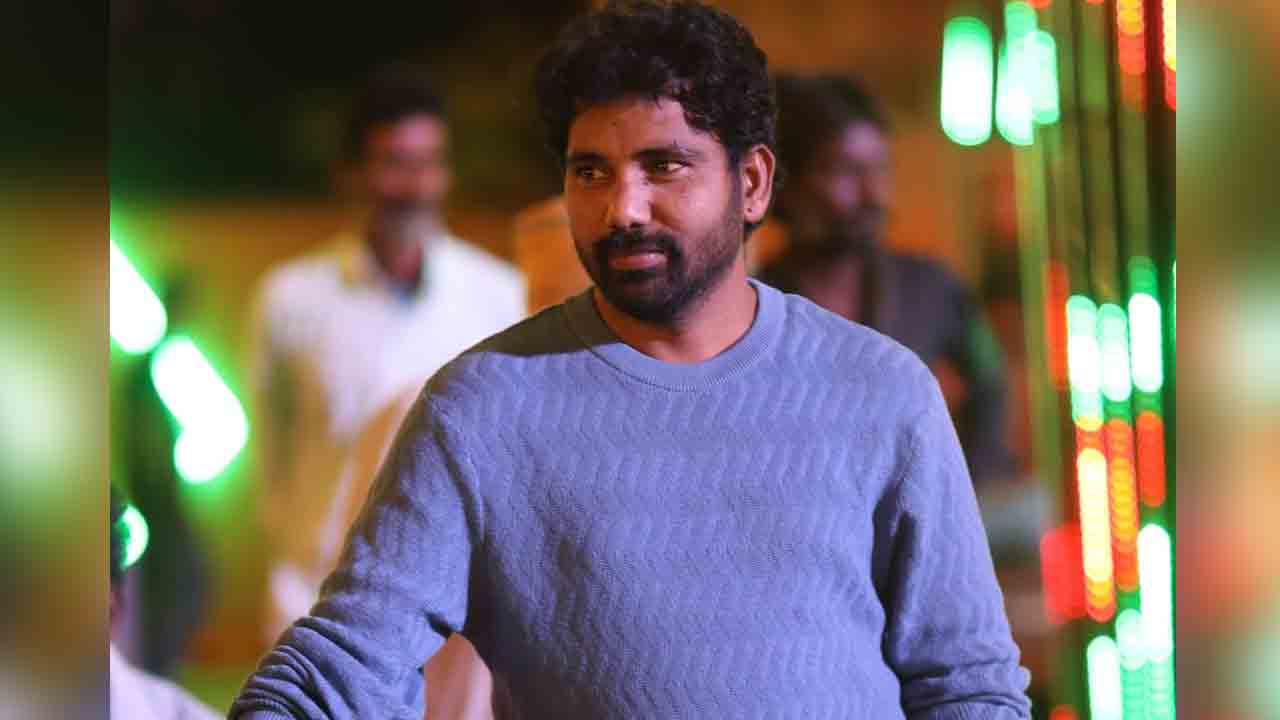 Manchi Venkat | ‘ఆదర్శ కుటుంబం’లో ‘పర్ణశాల’ పాట వివాదం.. సినిమాను బతికించండంటూ నిర్మాత ఆవేదన