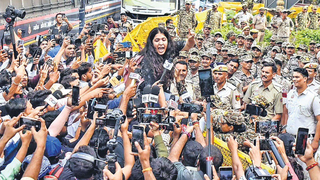 7వేల మంది అరెస్ట్‌