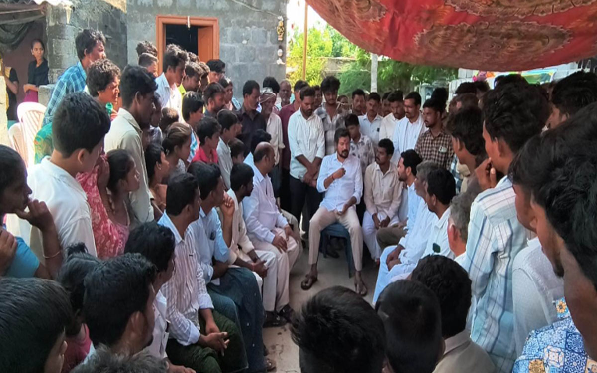 'మల్లేశ్వరి కుటుంబానికి న్యాయం చేయాలి'