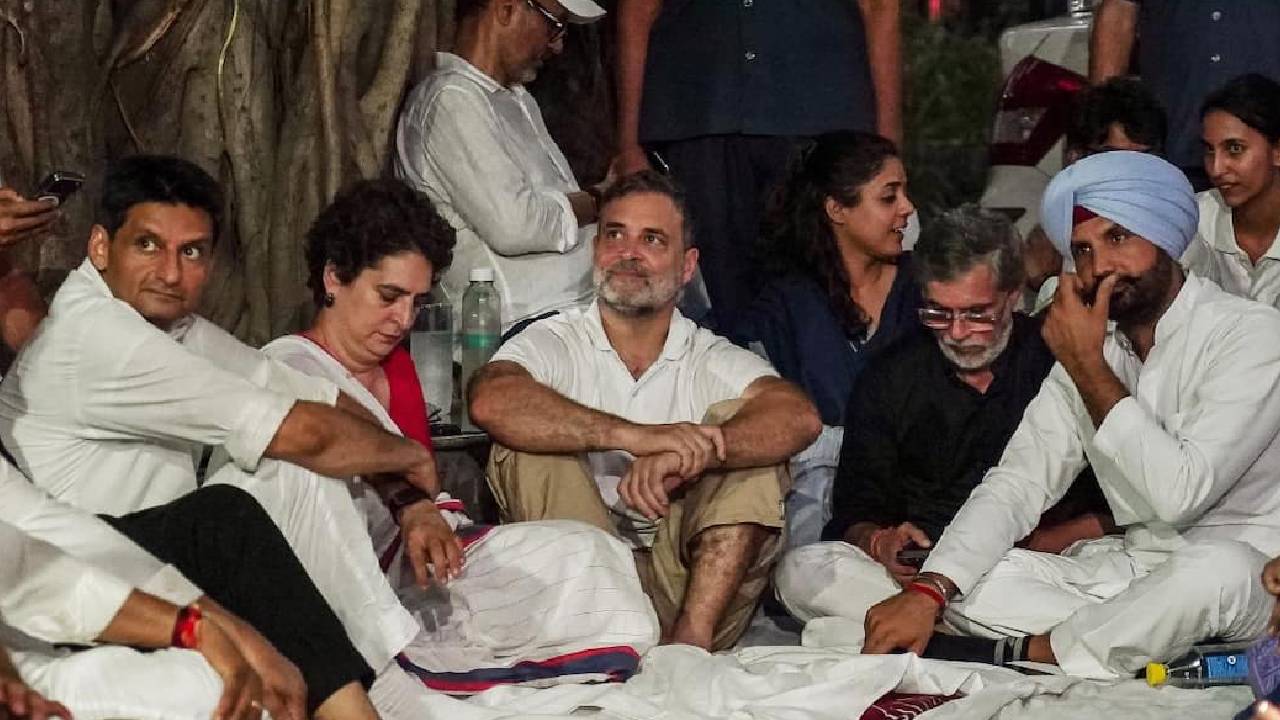 Rahul Gandhi | రాహుల్ గాంధీ స‌హా ఇండియా బ్లాక్ కూట‌మి నేత‌ల అరెస్ట్.. ఢిల్లీలో ఉద్రిక్త‌త‌
