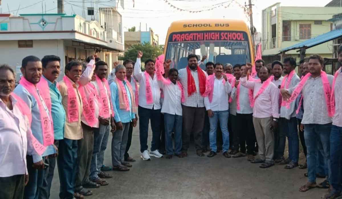 Singareni | సింగరేణి కార్మిక గర్జన సభకు రామదండులా గులాబీ శ్రేణులు