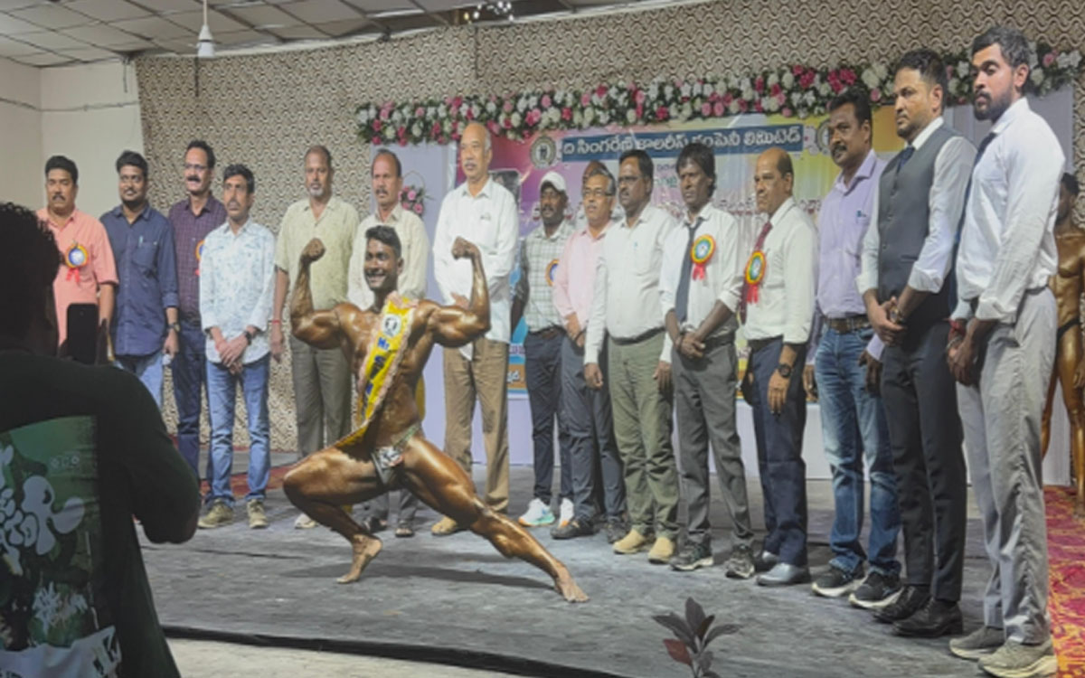 నాలుగోసారి ‘మిస్టర్ సింగరేణి’గా రామకృష్ణ