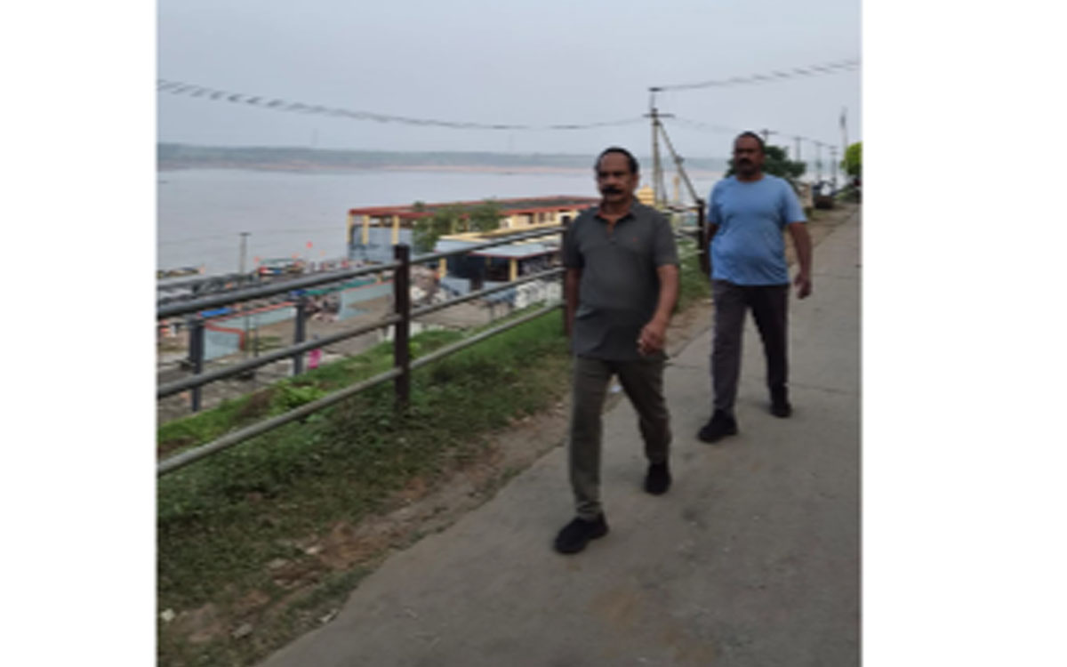 'భ‌ధ్రాచ‌లం ఆలయ పునర్నిర్మాణ నమూనా, బడ్జెట్‌ వివరాలను బహిర్గతం చేయాలి'