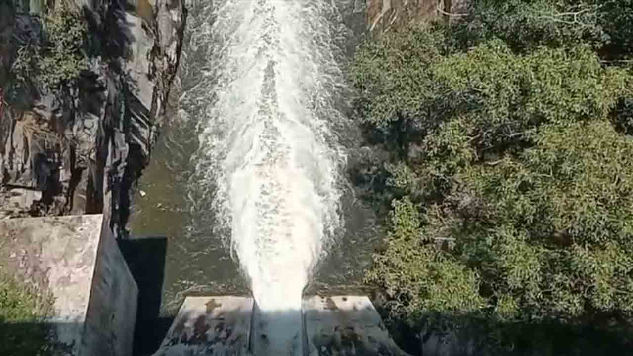 Nagarjuna Sagar | నాగార్జునసాగర్ డ్యాం ఎడమ కాలువకు నీటి విడుదల చేసిన ఎన్ఎస్పీ అధికారులు