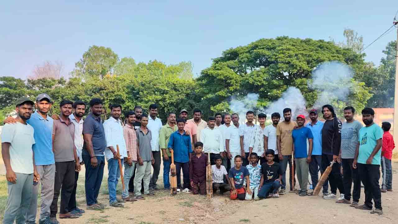 Papannapeta | క్రికెట్ కప్ కైవసం చేసుకున్న సహారా యూత్