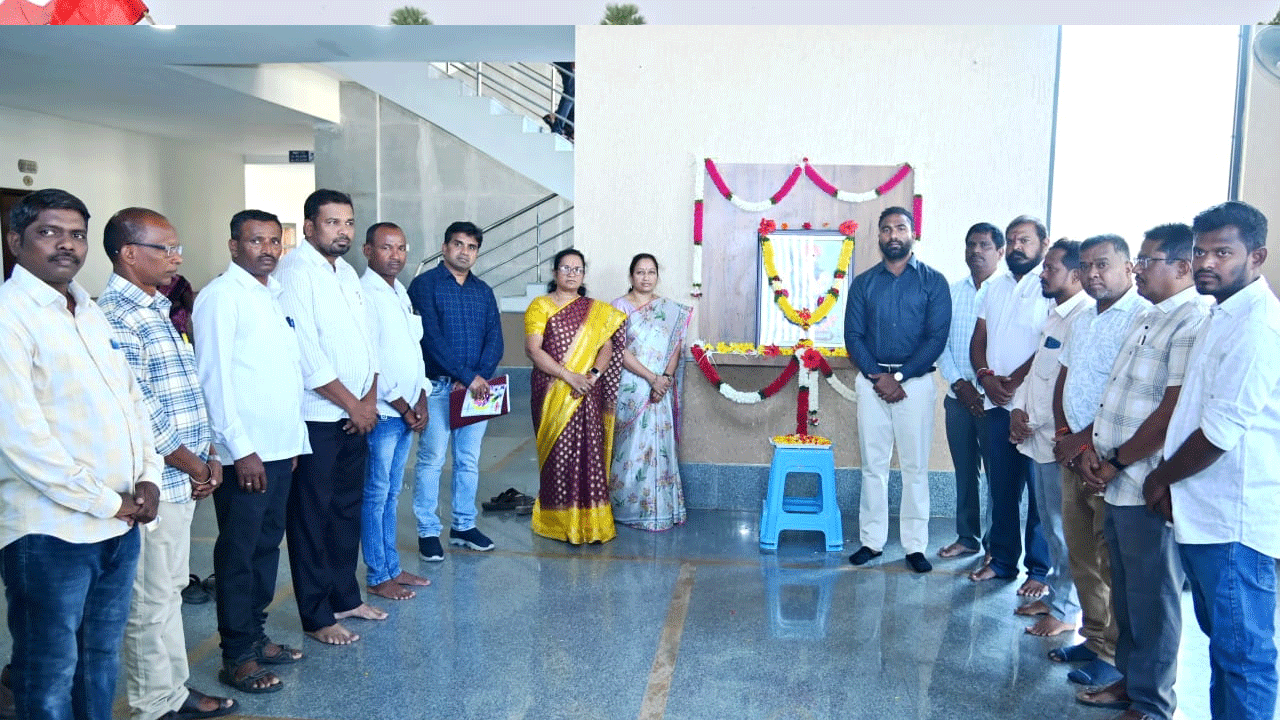 Pandaga Sayanna | అణగారిన వర్గాల ఆకలి తీర్చిన యోధుడు పండ‌గ సాయ‌న్న : క‌లెక్ట్ స‌త్య ప్ర‌సాద్‌