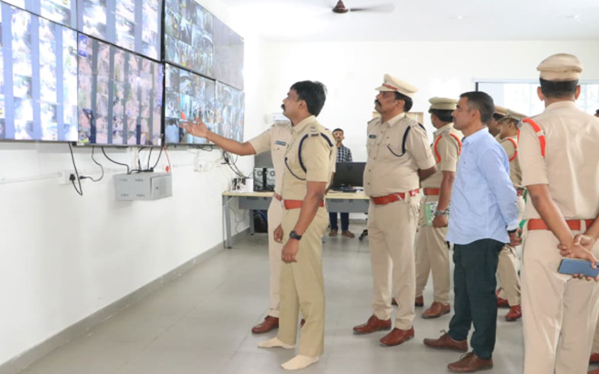 467 సీసీ టీవీ కెమెరాలతో పటిష్టమైన నిఘా వ్యవస్థ : ఎస్పీ రోహిత్ రాజు