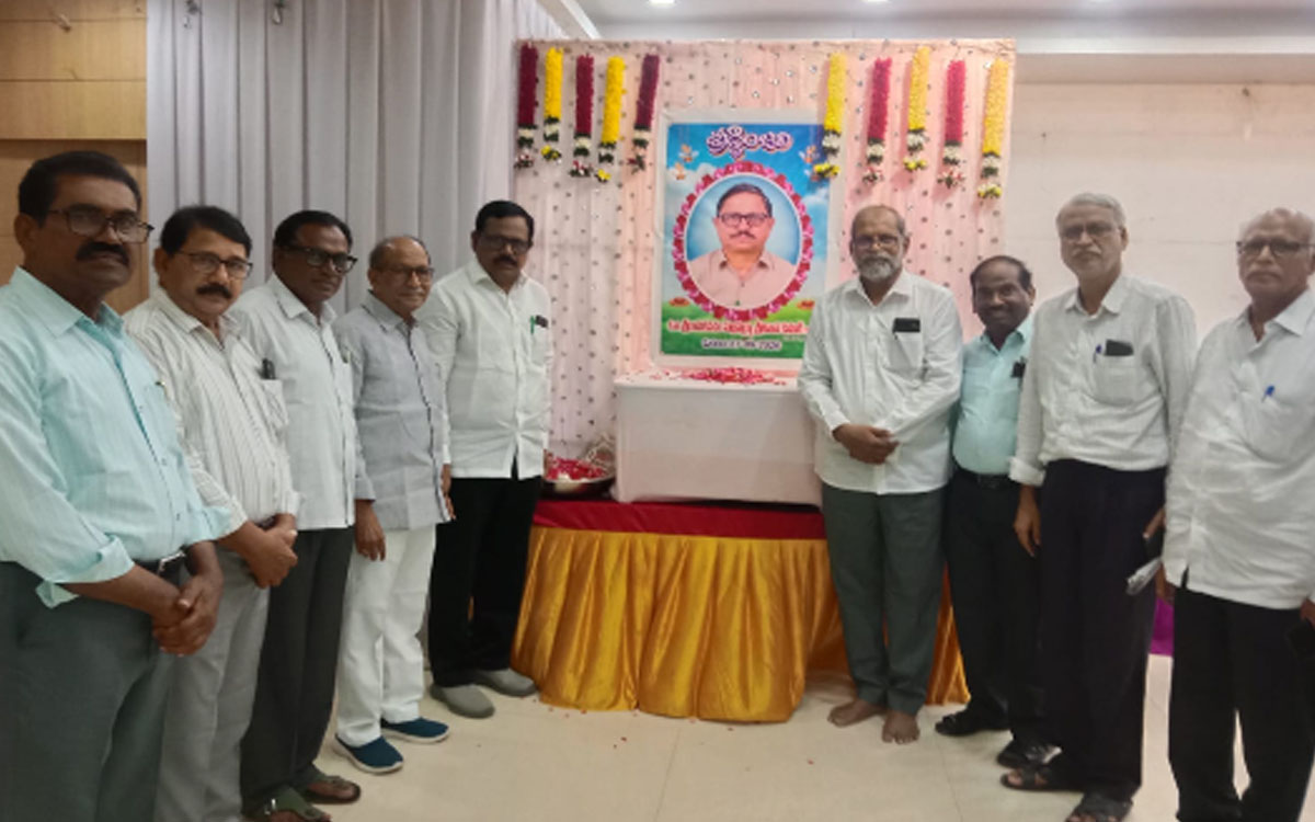 శ్రీ శ్రీకుమార్‌ను ఈ నేల మ‌రువ‌దు : జూలూరు గౌరీశంకర్